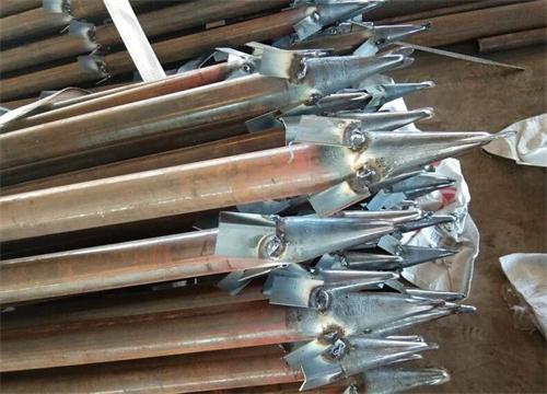 乌兰管棚钢花管